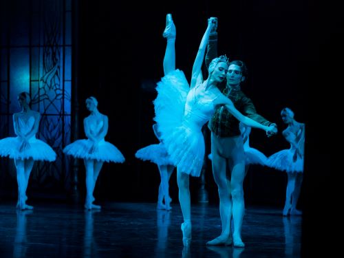 Stelle e promesse della danza al Gala per la Croce Rossa di Udine