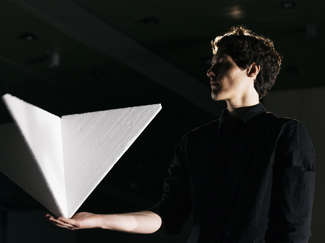 Le due nuove coreografie per Biennale Danza saranno di Andrea Salustri e Oli Mathiesen